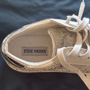 Steve Madden jeweled tennis shoes size 10m
